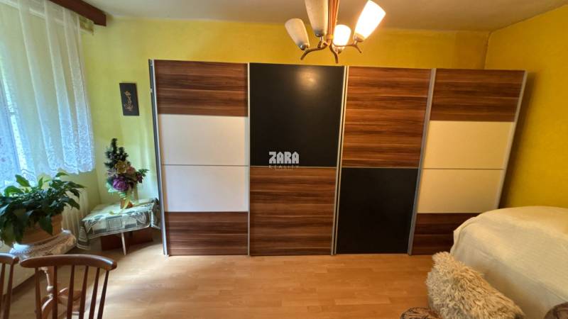  Margecany, rodinný dom centrum obce, veľký lukratívny pozemok 1235 m2