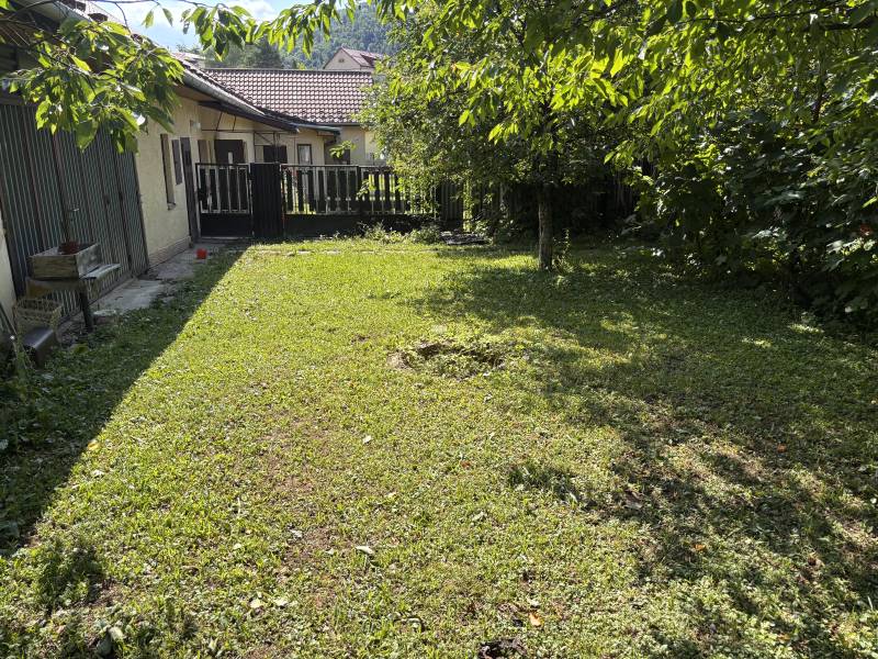  Margecany, rodinný dom centrum obce, veľký lukratívny pozemok 1235 m2