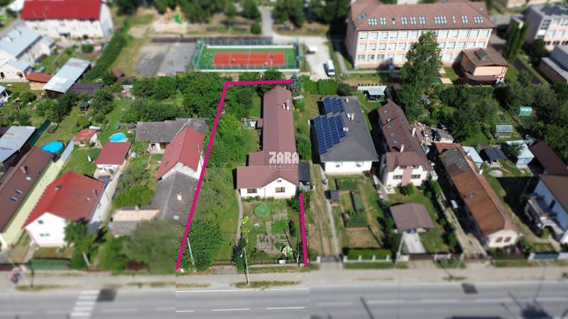 Margecany, rodinný dom centrum obce, veľký lukratívny pozemok 1235 m2