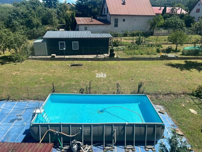 Vyšná Myšľa - rodinný dom.Bývanie v 3 samostatných bytových jednotkách