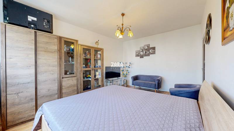 TERASA - PRAŽSKÁ. 2 izb. byt po KR, výborná lokalita. 52m2. ODPORÚČAM.