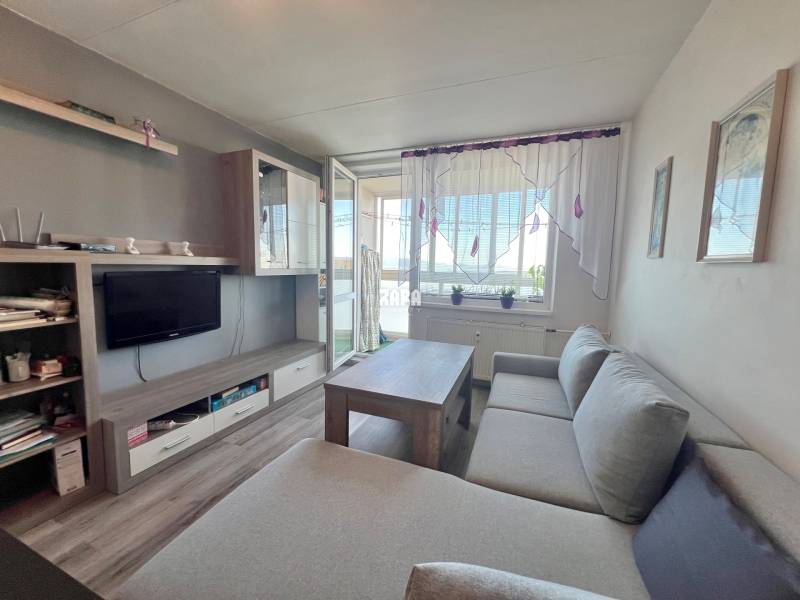 FURČA - BUZULUCKÁ: Pekný 1,5 izbový byt 40 m2 + LOGGIA. Rekonštrukcia