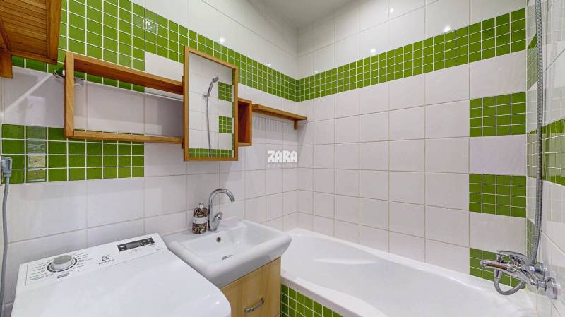 Nad Jazerom - ŽDIARSKA, 1,5 izb. byt, 41 m2 + 2 x loggia.REKONŠTRUKCIA
