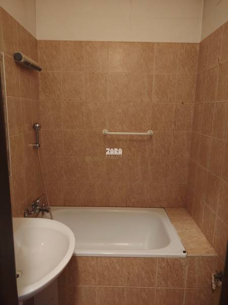SEVER -Národná trieda: 2 izbový tehlový byt 53m2, 5 posch, výťah