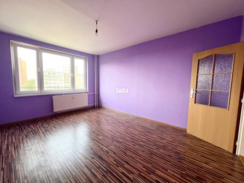 Nám. Kozmonautov- 2 izbový byt, 51 m2, čiastočná rek. KÚPOU VOĽNÝ