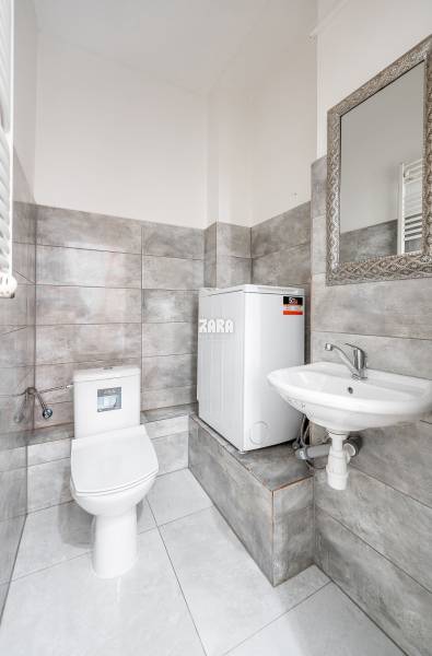 Štúrová - centrum mesta Košice. 3 izbový byt na prenájom