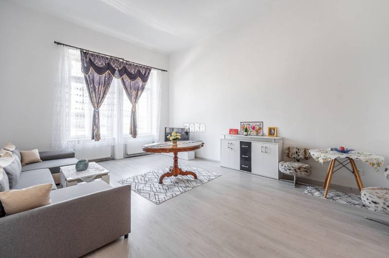 Štúrová - centrum mesta Košice. 3 izbový byt na prenájom