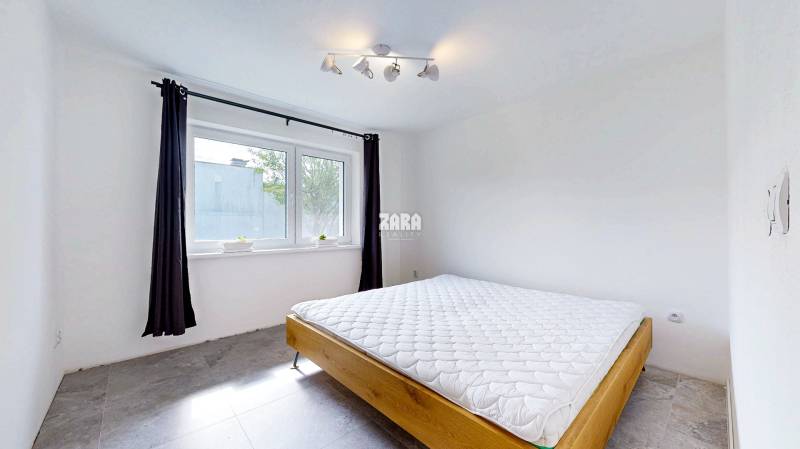 ČAŇA - 4 izb. rodinný dom, ul. Urbárska, pozemok 496 m2