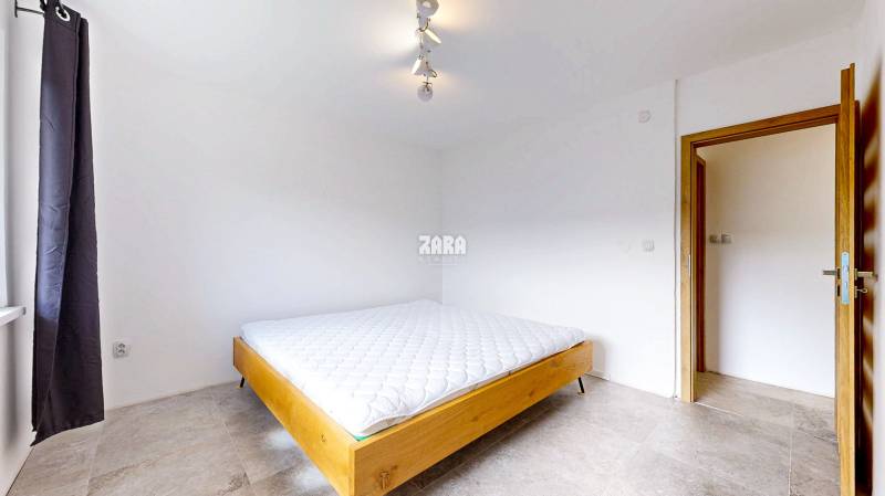 ČAŇA - 4 izb. rodinný dom, ul. Urbárska, pozemok 496 m2