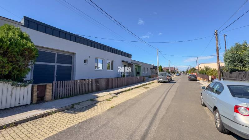 ČAŇA - 4 izb. rodinný dom, ul. Urbárska, pozemok 496 m2