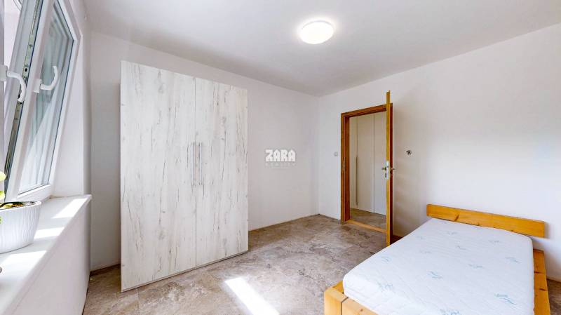 ČAŇA - 4 izb. rodinný dom, ul. Urbárska, pozemok 496 m2