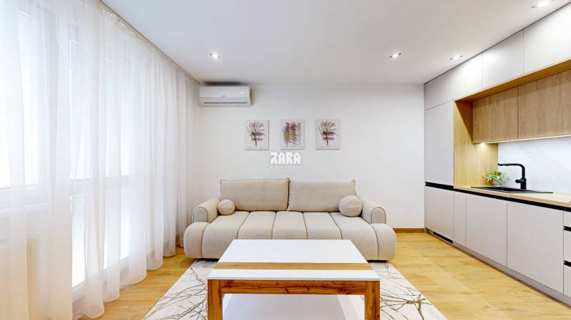Sofijská - krásny 2 izb. byt, kompletná rekonštrukcia, 39 m2, loggia