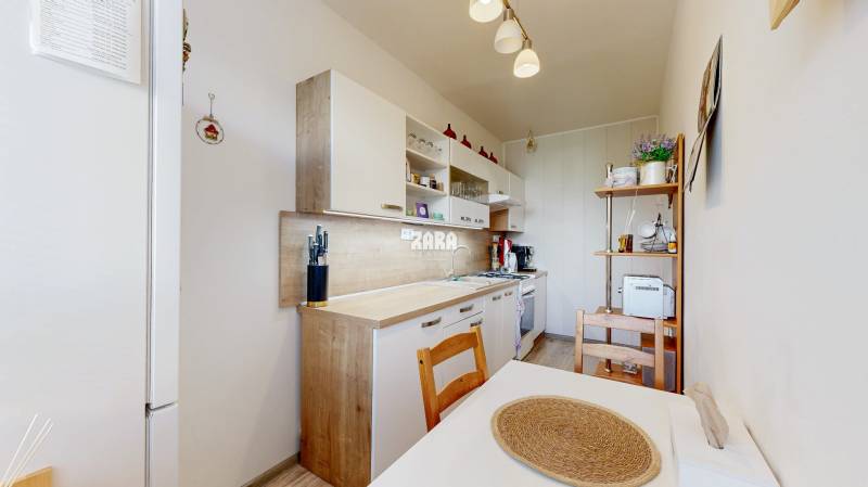 Čínska ul.: pekný 3 izb. byt OV, po rekonštrukcii, 61 m² + loggia