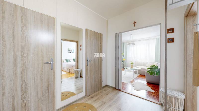 Čínska ul.: pekný 3 izb. byt OV, po rekonštrukcii, 61 m² + loggia