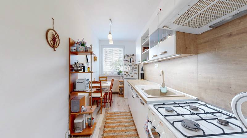 Čínska ul.: pekný 3 izb. byt OV, po rekonštrukcii, 61 m² + loggia