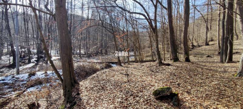 ŠUGOV-ŠUGOVSKÁ DOLINA, INVESTIČNÝ veľkorysý pozemok 3716 m2. 