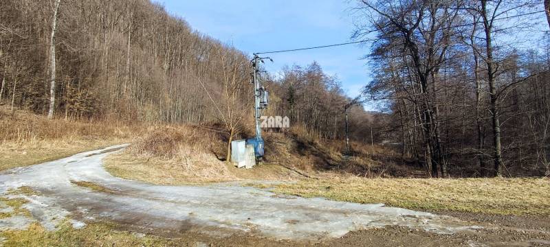 ŠUGOV-ŠUGOVSKÁ DOLINA, INVESTIČNÝ veľkorysý pozemok 3716 m2. 