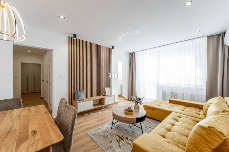 MIŠKOVECKÁ - JUH. Krásny 2 izbový byt, 51 m2 + loggia. ZARIADENÝ.