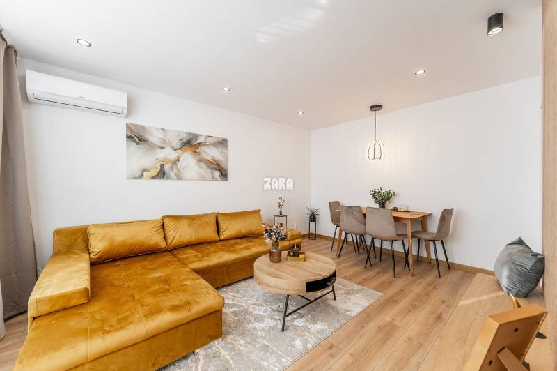 MIŠKOVECKÁ - JUH. Krásny 2 izbový byt, 51 m2 + loggia. ZARIADENÝ.