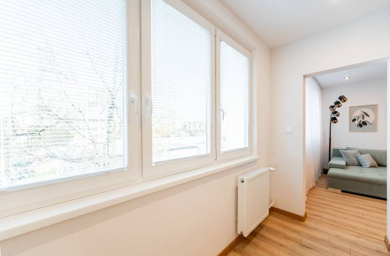 Západ - Trieda SNP - krásny 2 izb, byt 54 m2 + LOGGIA. Komp. rekonštr.
