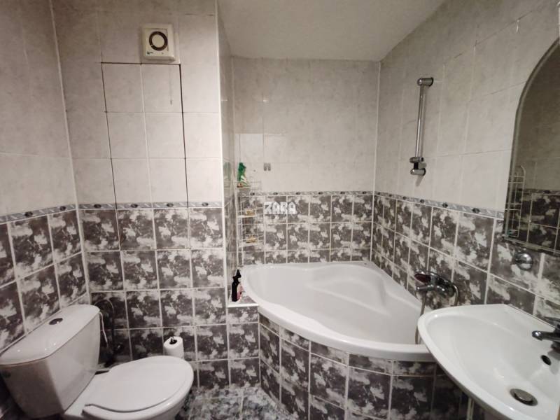 Sečovce - ul. SNP,  3. izb. byt, 48 m2 + loggia, po rekonštrukcii