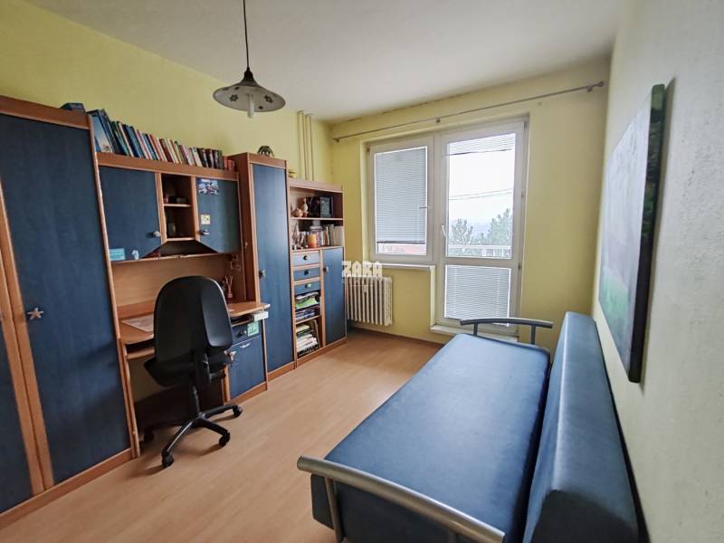 Sečovce - ul. SNP,  3. izb. byt, 48 m2 + loggia, po rekonštrukcii