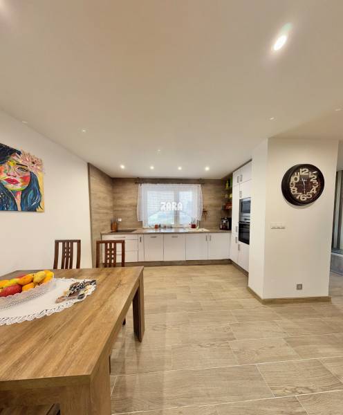 Košice okolie, Košicka Polianka. 4.izb. RD + terasa, pozemok 710 m2