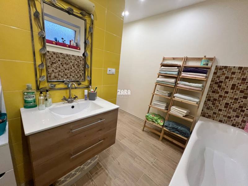 Košice okolie, Košicka Polianka. 4.izb. RD + terasa, pozemok 710 m2