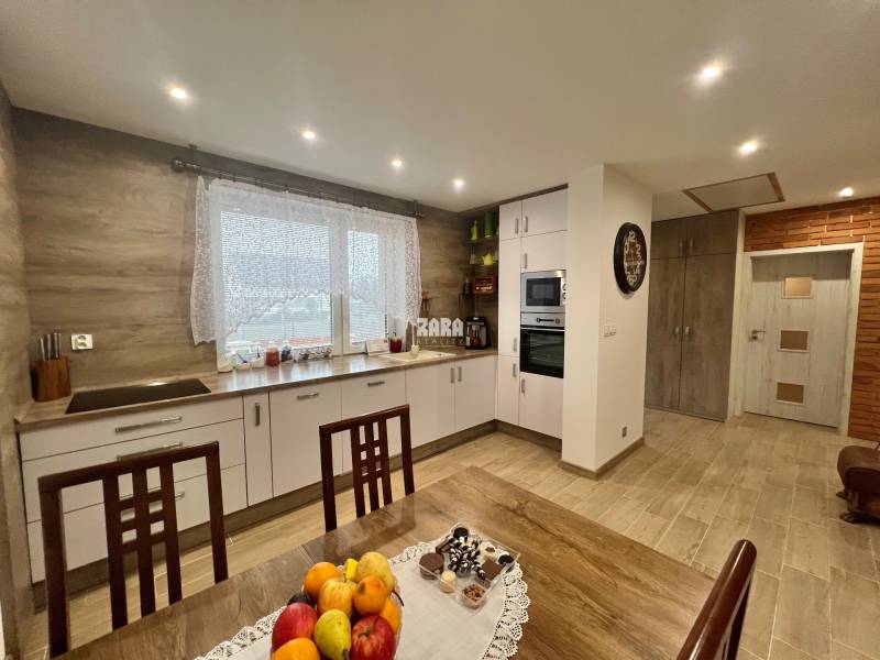 Košice okolie, Košicka Polianka. 4.izb. RD + terasa, pozemok 710 m2