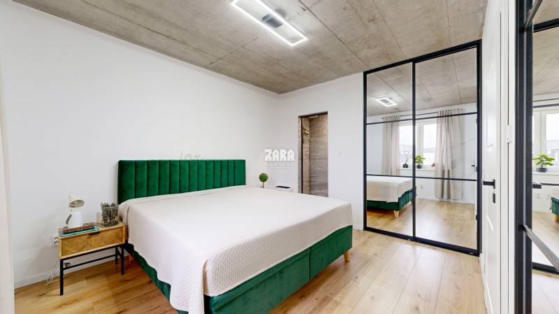 CESTICE: Atraktívna 4 i. NOVOSTAVBA- RD, moderný interiér,veľká terasa