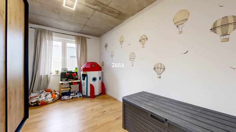 CESTICE: Atraktívna 4 i. NOVOSTAVBA- RD, moderný interiér,veľká terasa