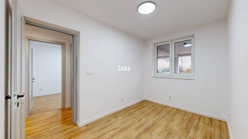 NOVÁČANY: 4 izb. NOVOSTAVBA. Moderná architektúra. 956 m2. 