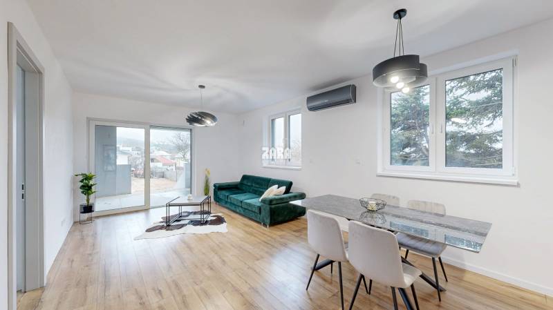 NOVÁČANY: 4 izb. NOVOSTAVBA. Moderná architektúra. 956 m2. 