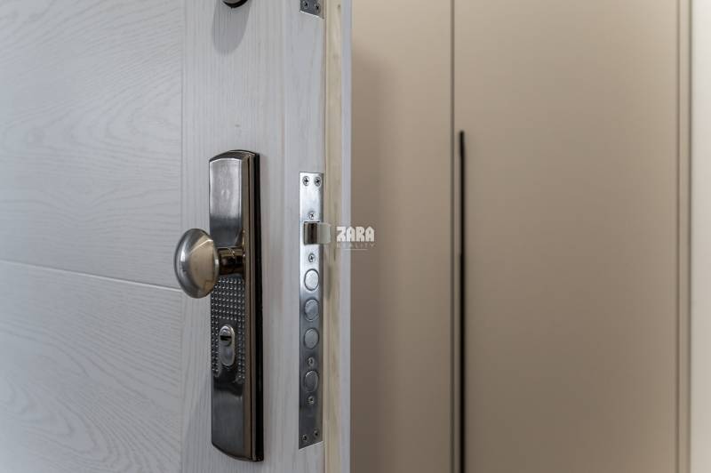 Tokajícka: Krásny 2 izb.  byt 42 m2 + loggia. Zariadený,rekonštruovaný