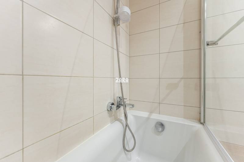 SEVER - Národná trieda, 3 izb.TEHLOVÝ byt 64 m2 + balkón REKONŠTRUKCIA