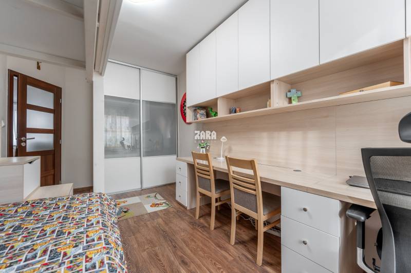 SEVER - Národná trieda, 3 izb.TEHLOVÝ byt 64 m2 + balkón REKONŠTRUKCIA