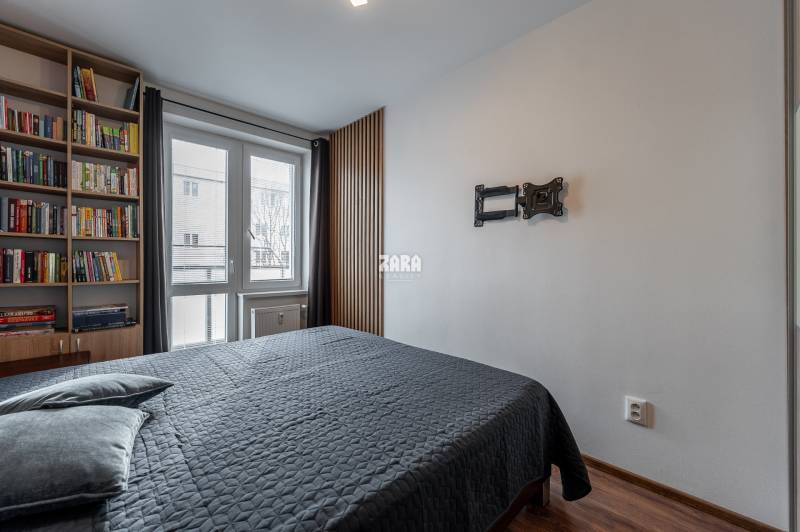 SEVER - Národná trieda, 3 izb.TEHLOVÝ byt 64 m2 + balkón REKONŠTRUKCIA