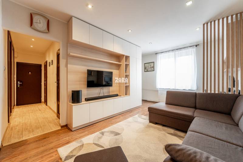 SEVER - Národná trieda, 3 izb.TEHLOVÝ byt 64 m2 + balkón REKONŠTRUKCIA