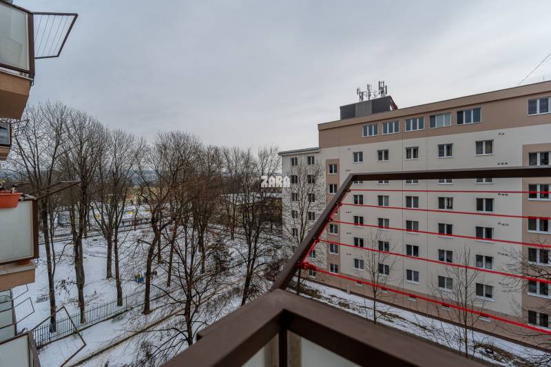 SEVER - Národná trieda, 3 izb.TEHLOVÝ byt 64 m2 + balkón REKONŠTRUKCIA