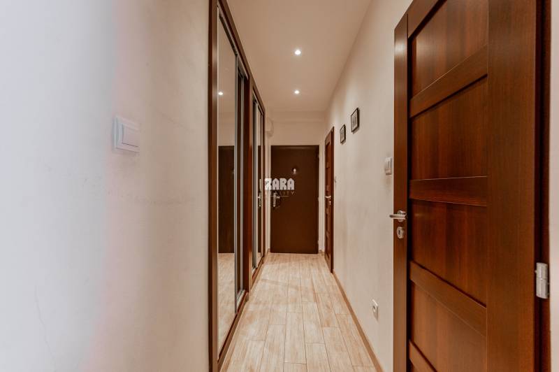 SEVER - Národná trieda, 3 izb.TEHLOVÝ byt 64 m2 + balkón REKONŠTRUKCIA