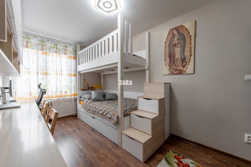 SEVER - Národná trieda, 3 izb.TEHLOVÝ byt 64 m2 + balkón REKONŠTRUKCIA