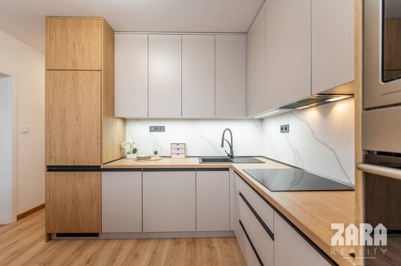 Kpt. Jaroša -  NOVINKA - MODERNÝ 2 IZBOVÝ BYT, 59 m2 + loggia.