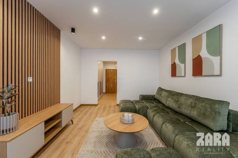 Kpt. Jaroša -  NOVINKA - MODERNÝ 2 IZBOVÝ BYT, 59 m2 + loggia.