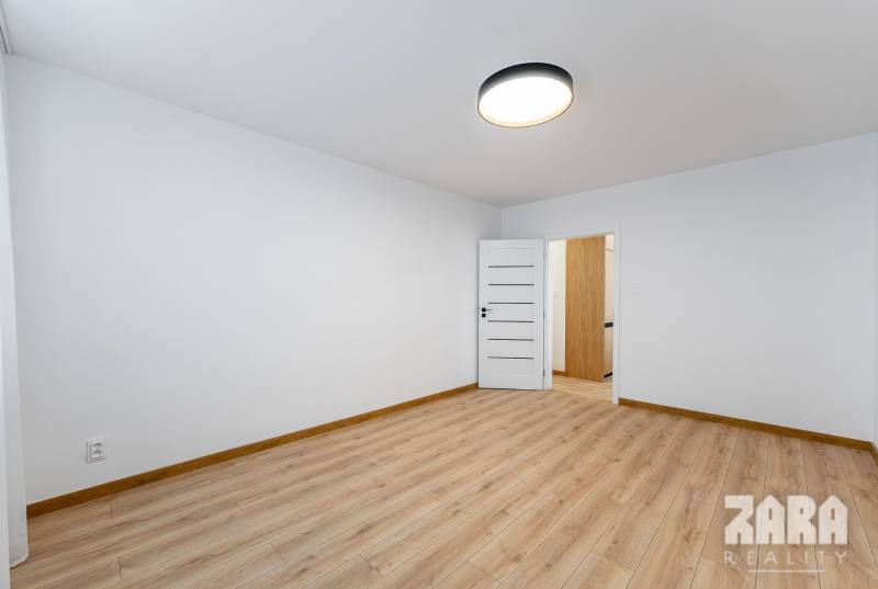 Kpt. Jaroša -  NOVINKA - MODERNÝ 2 IZBOVÝ BYT, 59 m2 + loggia.