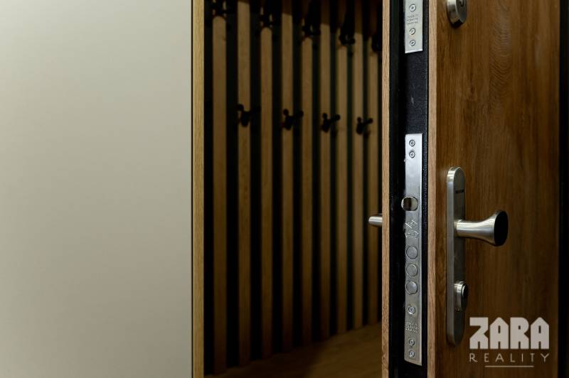 Kpt. Jaroša -  NOVINKA - MODERNÝ 2 IZBOVÝ BYT, 59 m2 + loggia.