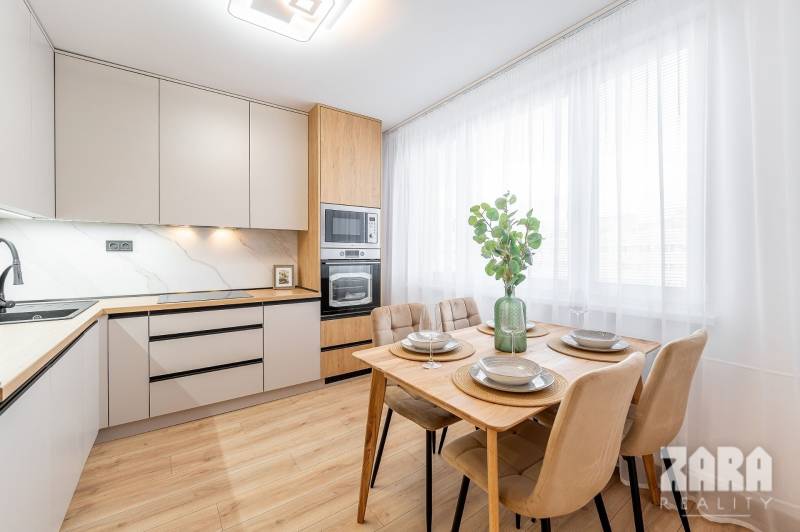 Kpt. Jaroša -  NOVINKA - MODERNÝ 2 IZBOVÝ BYT, 59 m2 + loggia.