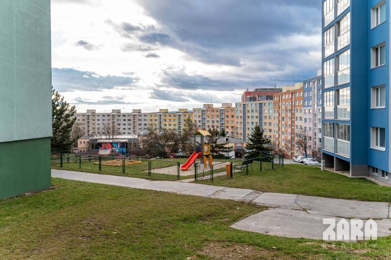 Kpt. Jaroša -  NOVINKA - MODERNÝ 2 IZBOVÝ BYT, 59 m2 + loggia.