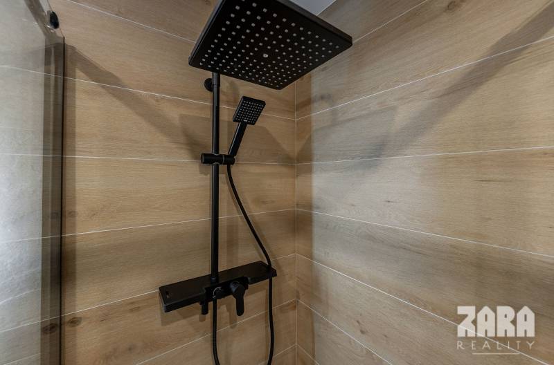 Belehradská - NOVINKA - MODERNÝ  2 izbový byt, 39 m2 + loggia