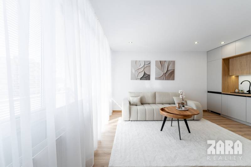 Belehradská - NOVINKA - MODERNÝ  2 izbový byt, 39 m2 + loggia