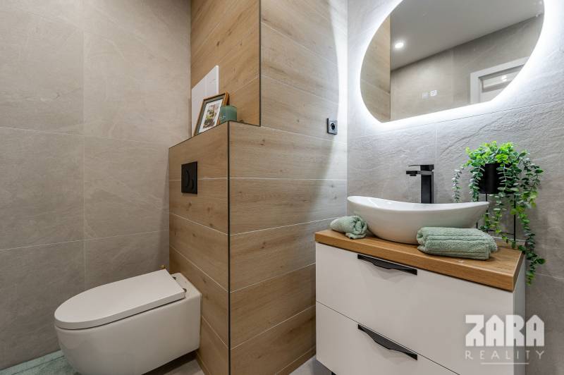 Belehradská - NOVINKA - MODERNÝ  2 izbový byt, 39 m2 + loggia